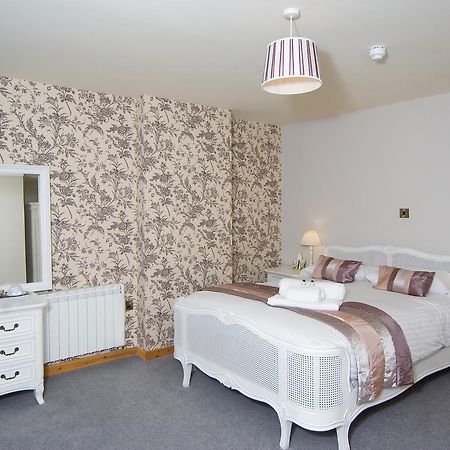 The Elephant & Castle Hotel Newtown  Esterno foto