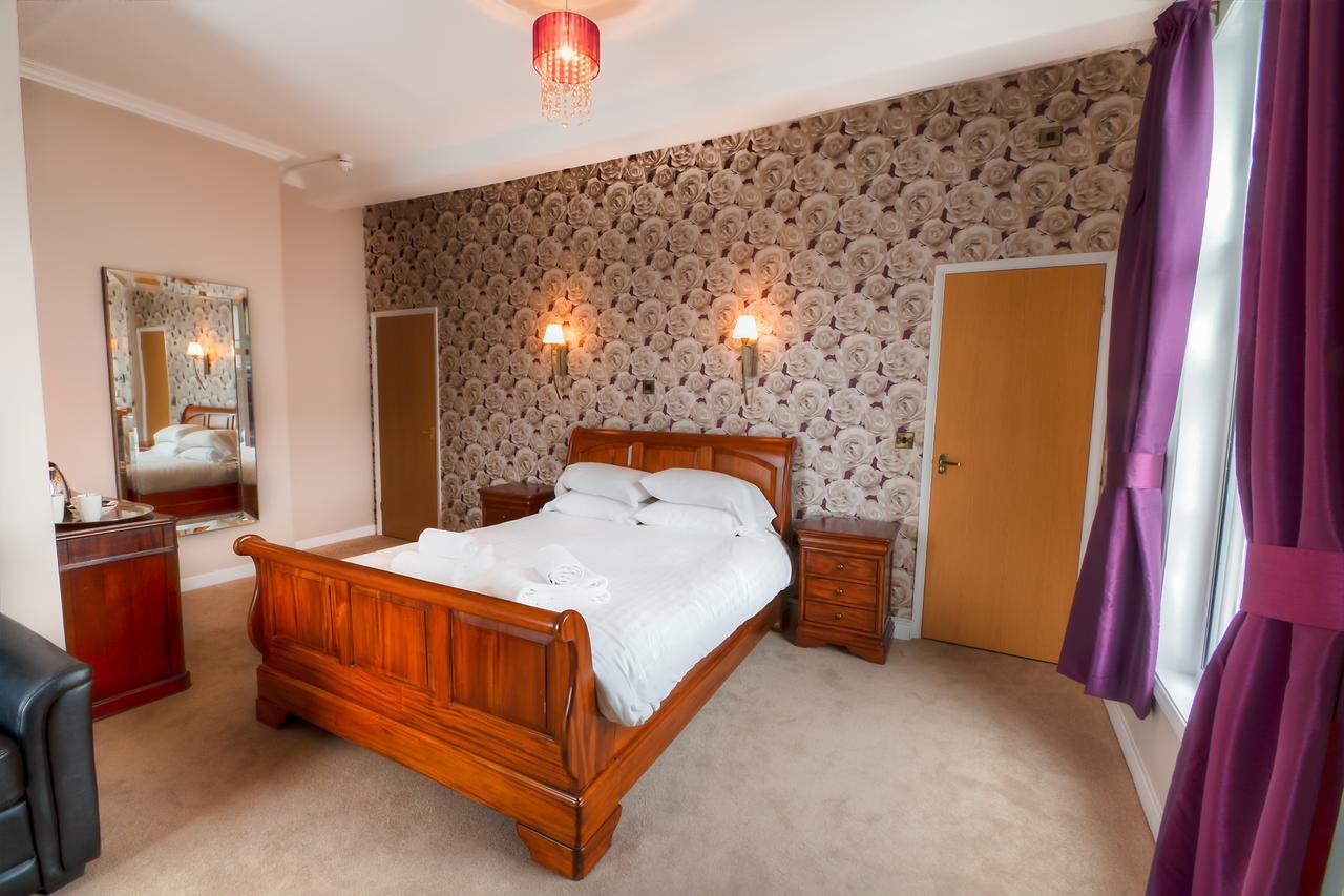 The Elephant & Castle Hotel Newtown  Esterno foto
