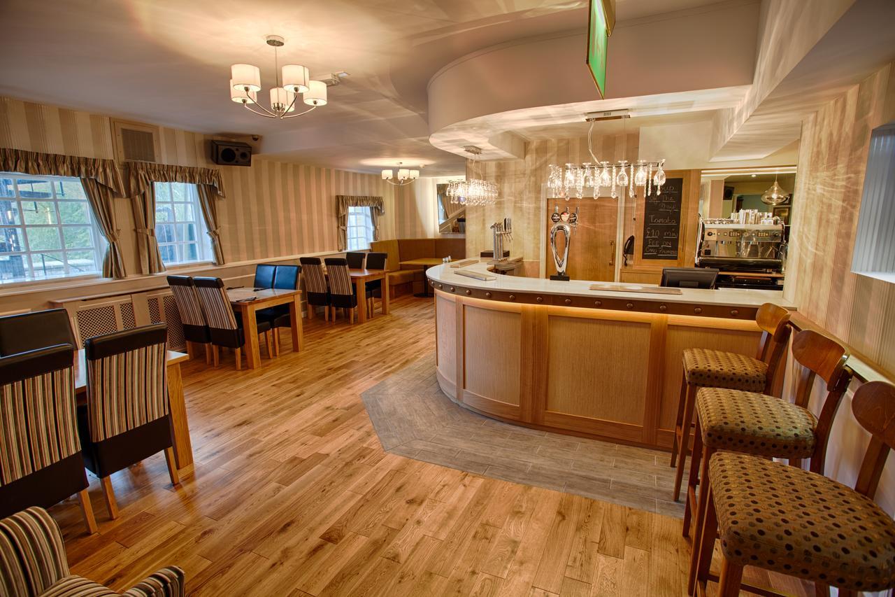 The Elephant & Castle Hotel Newtown  Esterno foto