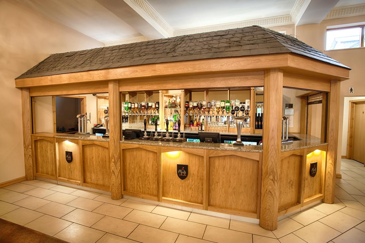 The Elephant & Castle Hotel Newtown  Esterno foto