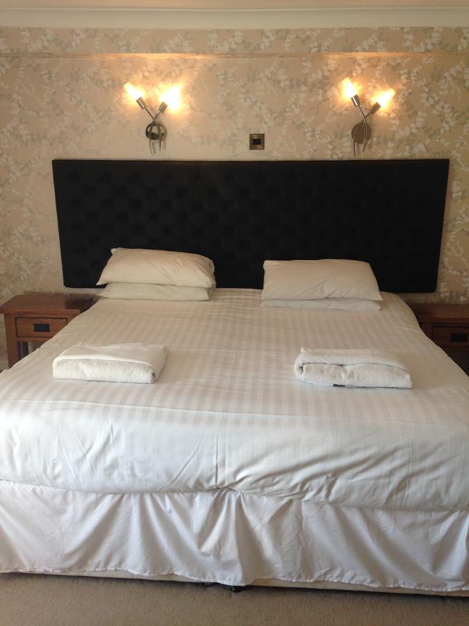 The Elephant & Castle Hotel Newtown  Esterno foto